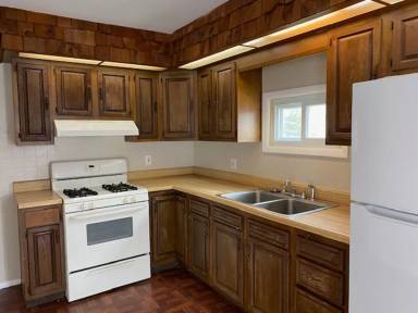 Main picture of 130 4th Ave