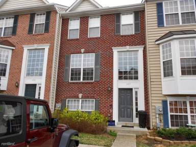 Main picture of 107 Green Fern Cir