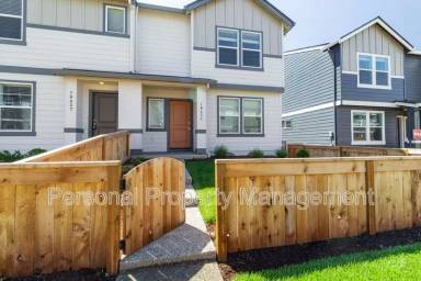 Main picture of 10431 NE 120th Pl