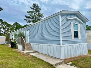 Main picture of 553 Corbin St