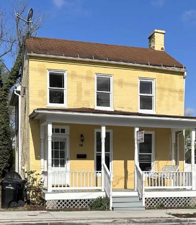 Main picture of 411 S Kent St