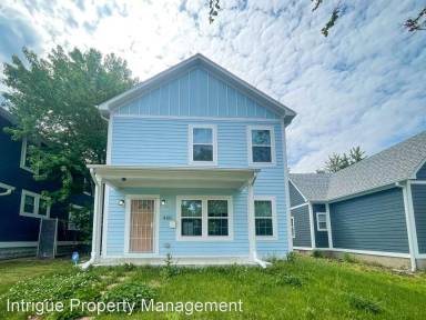 Main picture of 466 N Randolph St