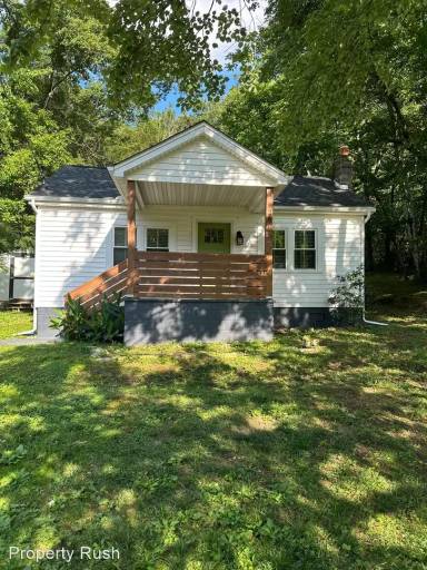 Main picture of 2606 Banks Rd