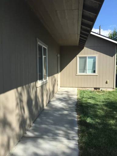 Main picture of 1709 W Bemis St