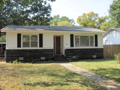 Main picture of 1403 N Detroit Ave