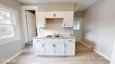 Main picture of 2416 Selzer Ave