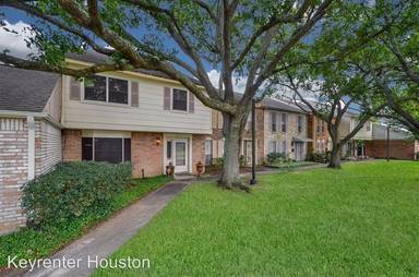 Main picture of 10837 Sandpiper Dr