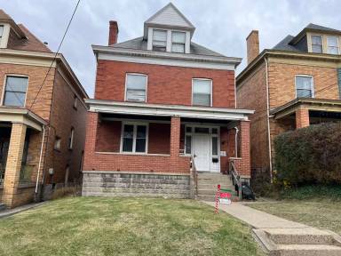 Main picture of 552 Dawson Ave
