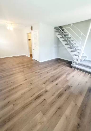 Main picture of 7456 Hampton Blvd