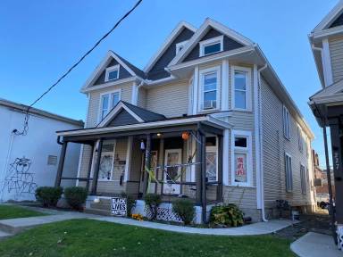 Main picture of 235 W 8th Ave