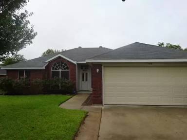 Main picture of 106 James Loop