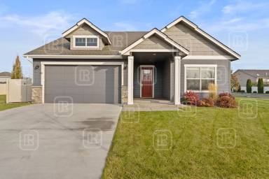 Main picture of 4025 W Homeward Bound Blvd