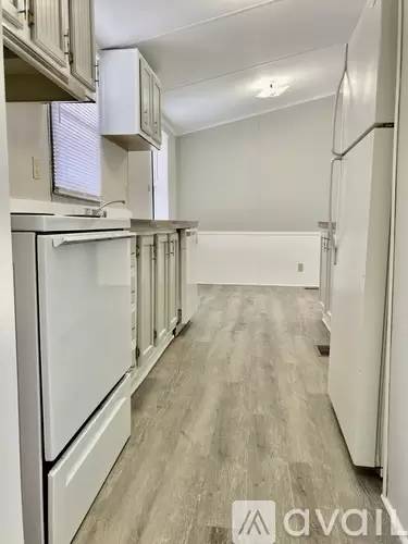 Main picture of 870 Tower Rd