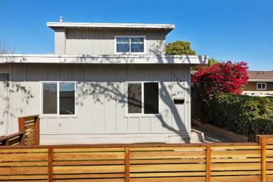 Main picture of 5282 Manhasset Dr
