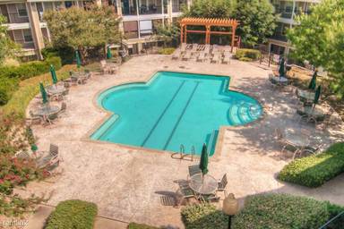Main picture of Village at Collinwood