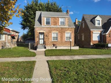 Main picture of 8547 S Wabash Ave