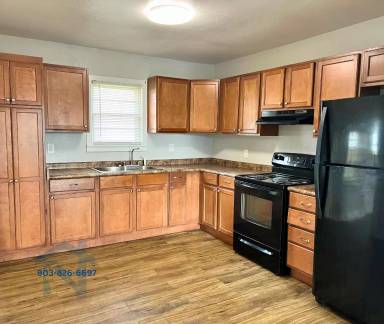 Main picture of 802 Parkview Dr