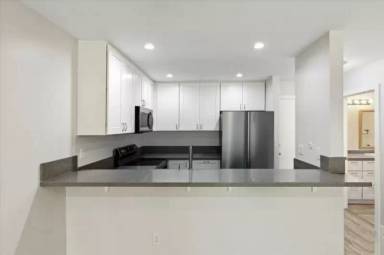Main picture of Pacific Bay Club Apartments
