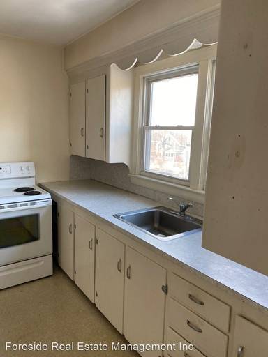Main picture of 156 Washburn Ave