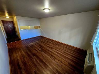 Main picture of 5700 W Wahner Ave