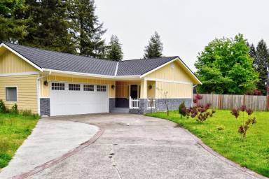 Main picture of 340 Wildcat St SE