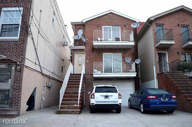 Main picture of 546 55th St
