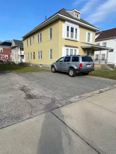 Main picture of 135 June St