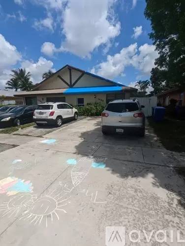 Main picture of 7433 SW 13th St