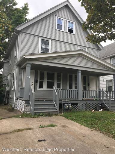 Main picture of 33 Trenaman St