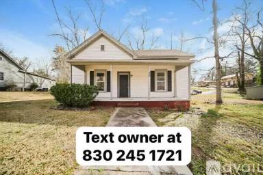 Main picture of 102 McKenna Cir