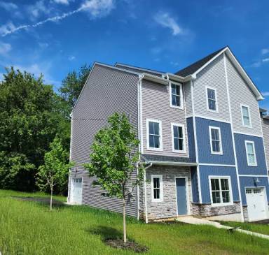 Main picture of 1604 Clauser St