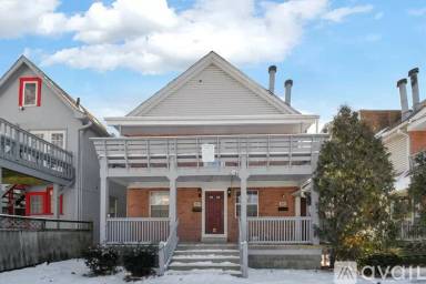 Main picture of 289 E 18th Ave