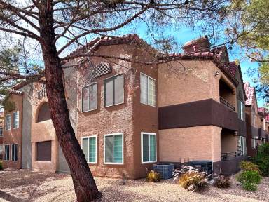 Main picture of The Residence at Canyon Gate