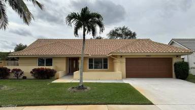 Main picture of 9502 Sun Pointe Dr