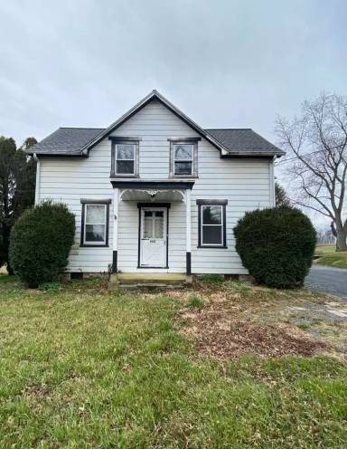 Main picture of 982 Colebrook Rd