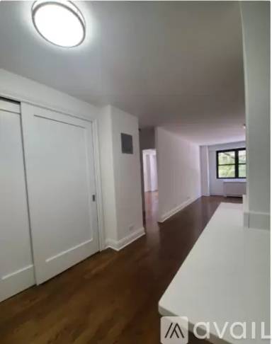Main picture of 146 E 16th St