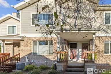Main picture of 6903 Raymond Rd