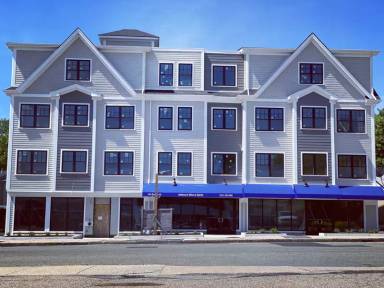 Main picture of 245 Bussey St