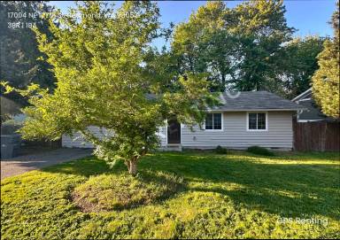 Main picture of 17004 NE 107th St