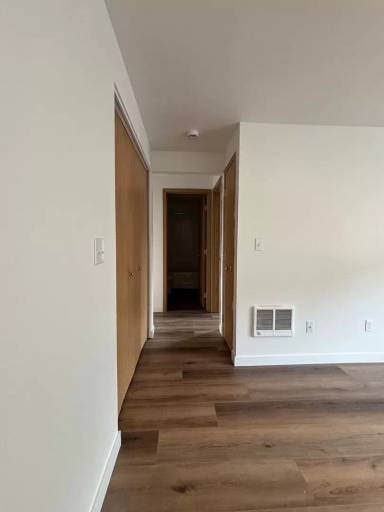 Main picture of 1209 E 10th St