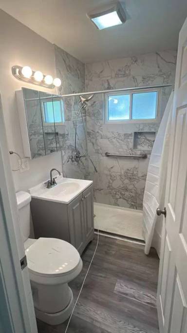 Main picture of 4040 W 23rd Ave