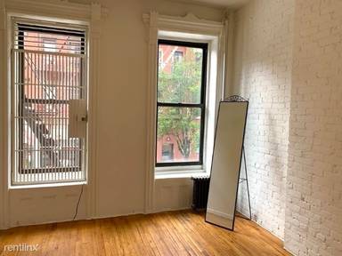 Main picture of 29 Clinton St