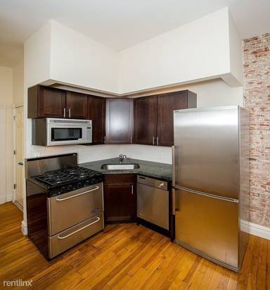 Main picture of 443 E 78th St