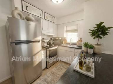 Main picture of 2726 E Grant Ave