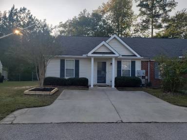 Main picture of 501 Laurel Pl