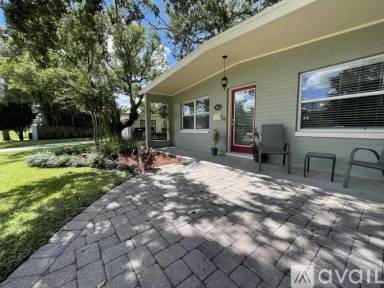 Main picture of 1628 Oakmont Ln