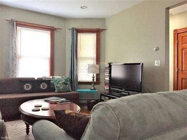 Main picture of 26 Orchard Ave