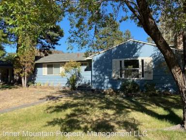 Main picture of 410 NE 10th St