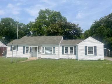 Main picture of 1402 N Tennessee Blvd