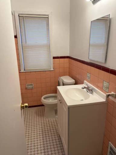 Main picture of 11608 Beaconsfield St